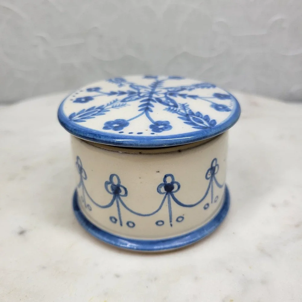 VTG Polish Pottery Ceramic Trinket Box Blue White Hand Vanity Painted Floral Lid
